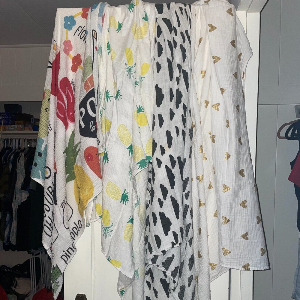 Gender Neutral Baby Swaddle & Security Blanket Bundle